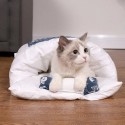 Меко зимно легло за котки с възглавничка