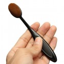 ПРОФЕСИОНАЛНА ОВАЛНА ЧЕТКА ЗА ГРИМ PRO OVAL BRUSH