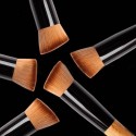 Professional Makeup четка за фон дьо тен и руж