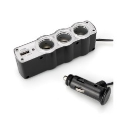 РАЗКЛОНИТЕЛ ЗА ЗАПАЛКА НА КОЛА С USB И ТРИ ГНЕЗДА