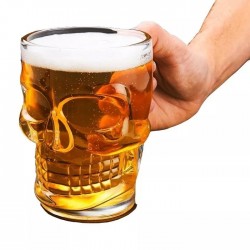 Забавна стъклена халба за бира във формата на череп