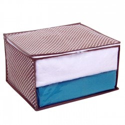 Кафяв калъф за дрехи с десен на бели точки 35x30x20см.
